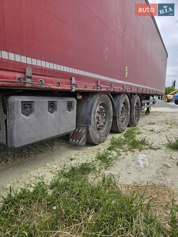 Тентованный борт (штора) - полуприцеп Schwarzmuller SPA-3E 2008 в Львове