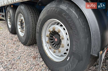 Тентований борт (штора) - напівпричіп Schwarzmuller SPA-3E 2013 в Києві