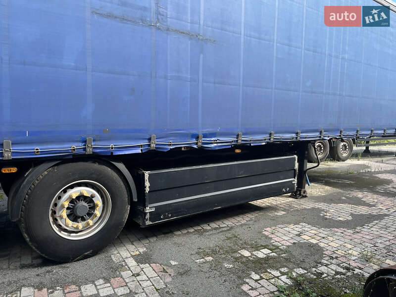 Тентований борт (штора) - напівпричіп Schwarzmuller SPA-3E 2010 в Іршаві