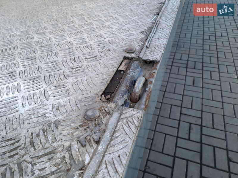 Платформа полуприцеп Schwarzmuller SPA-3E 2004 в Черкассах