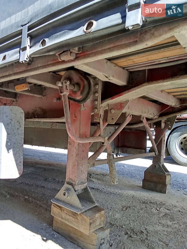 Тентований борт (штора) - напівпричіп Schwarzmuller SPA 2000 в Жидачові