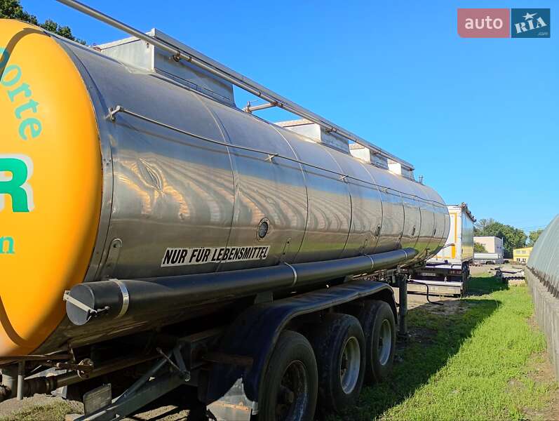 Цистерна полуприцеп Schwarzmuller TS 1988 в Бахмаче