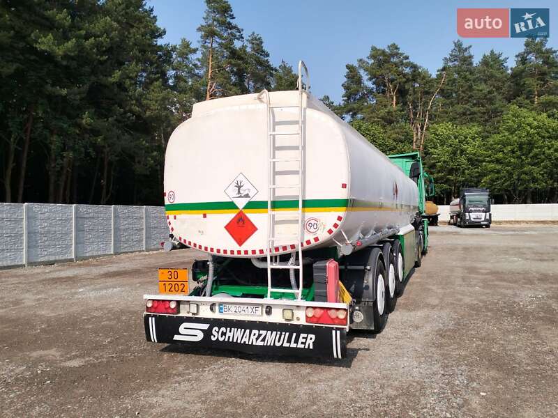 Цистерна полуприцеп Schwarzmuller TSL 1994 в 