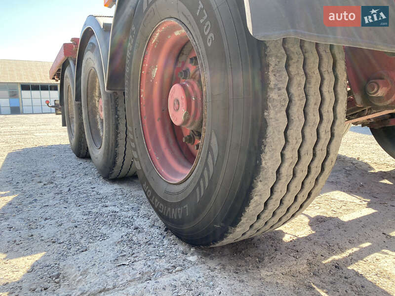 Контейнеровоз полуприцеп Schweriner CS 40 GV 2000 в Каневе