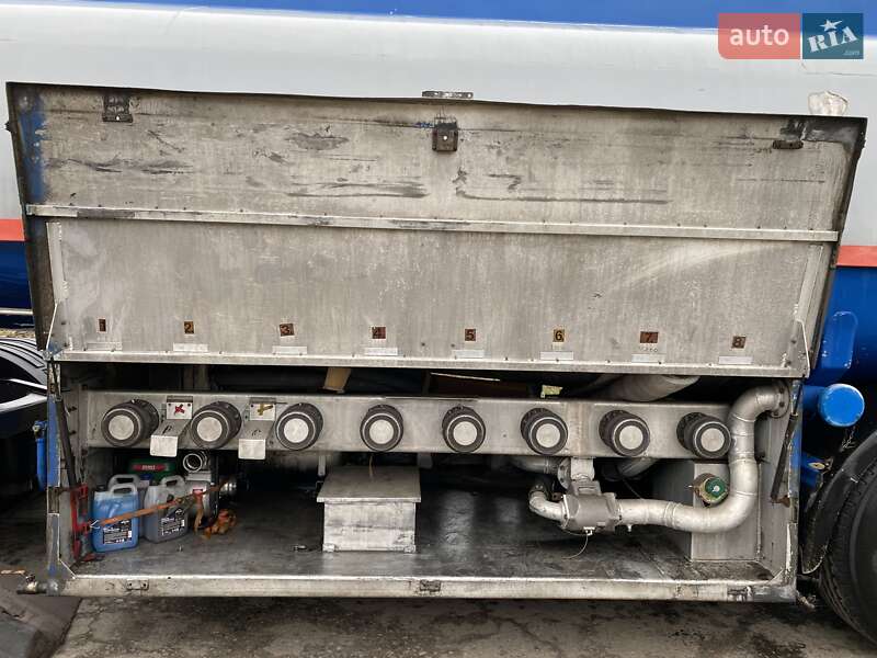 Цистерна полуприцеп Schwingenschlogel DST-30L/V2A 1991 в Киеве