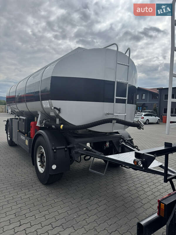 Цистерна Schwingenschlogel DST-30L/V2A 2004 в Мукачевому