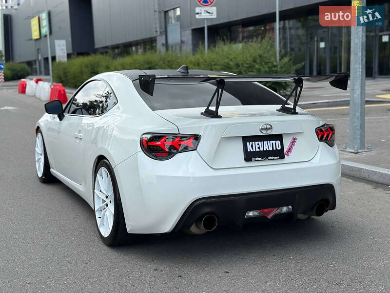 Купе Scion FR-S 2015 в Киеве фото 8 Купе Scion FR-S 2015 в Киеве