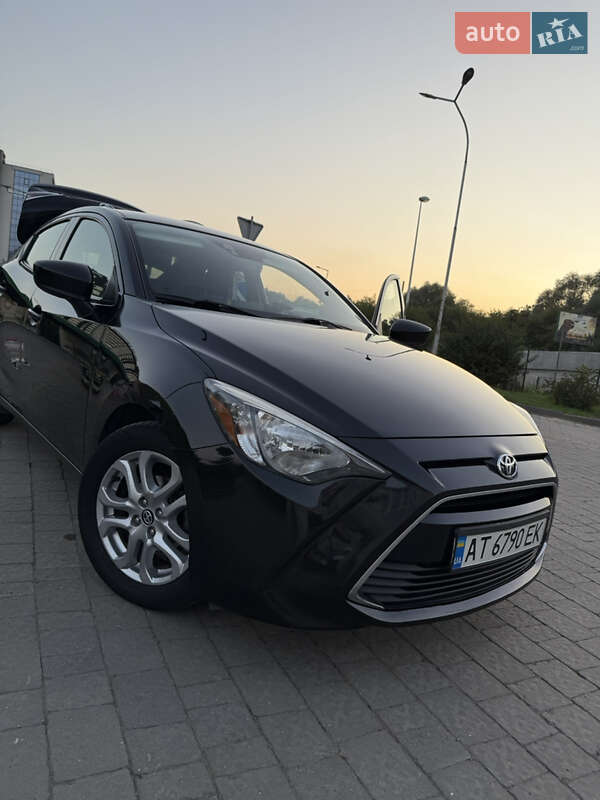 Седан Scion iA 2015 в Ивано-Франковске