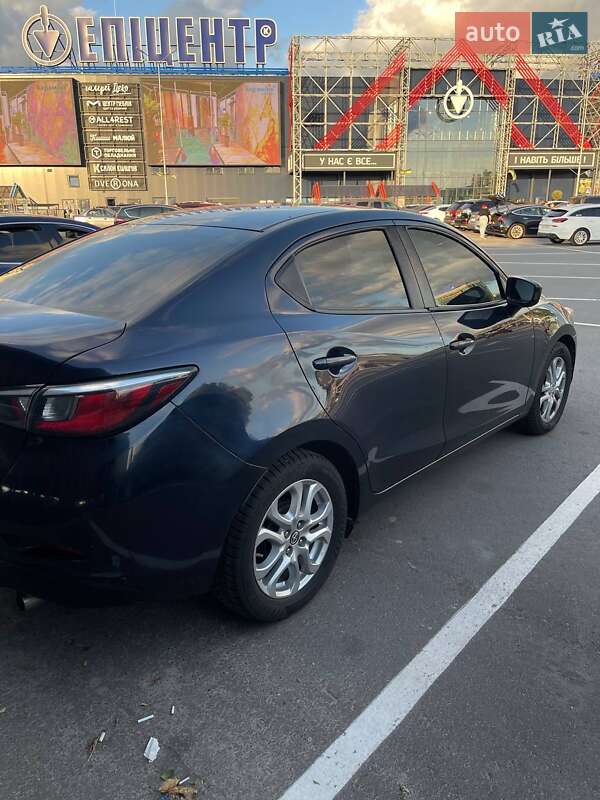 Седан Scion iA 2016 в Киеве