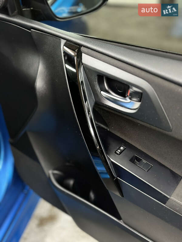 Хетчбек Scion iM 2015 в Києві