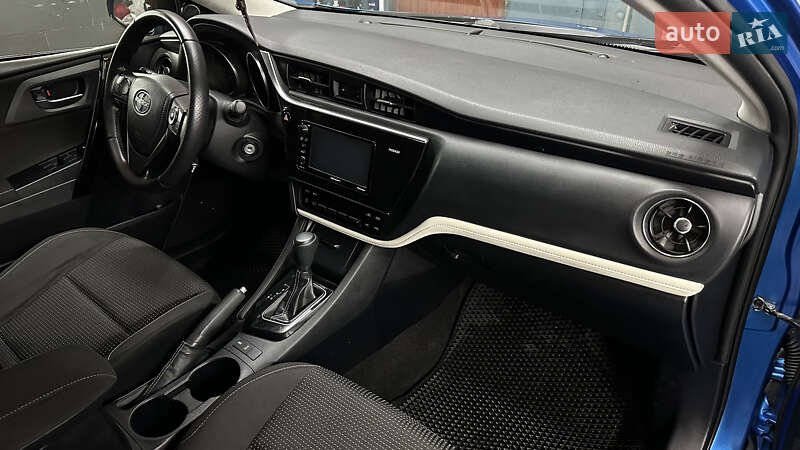 Хетчбек Scion iM 2015 в Києві