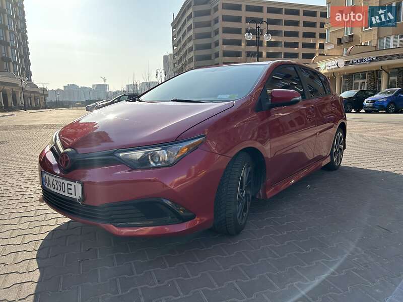 Хэтчбек Scion iM 2015 в 