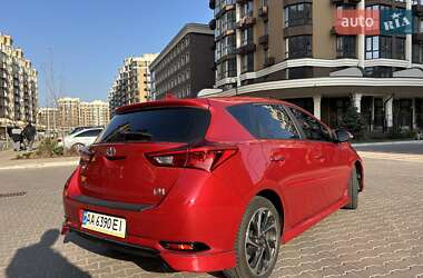 Хетчбек Scion iM 2015 в 