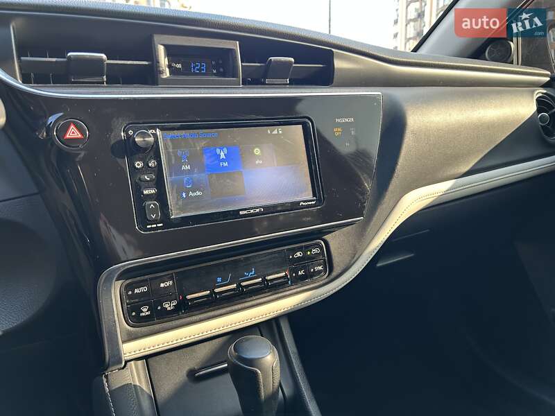 Хетчбек Scion iM 2015 в Києві