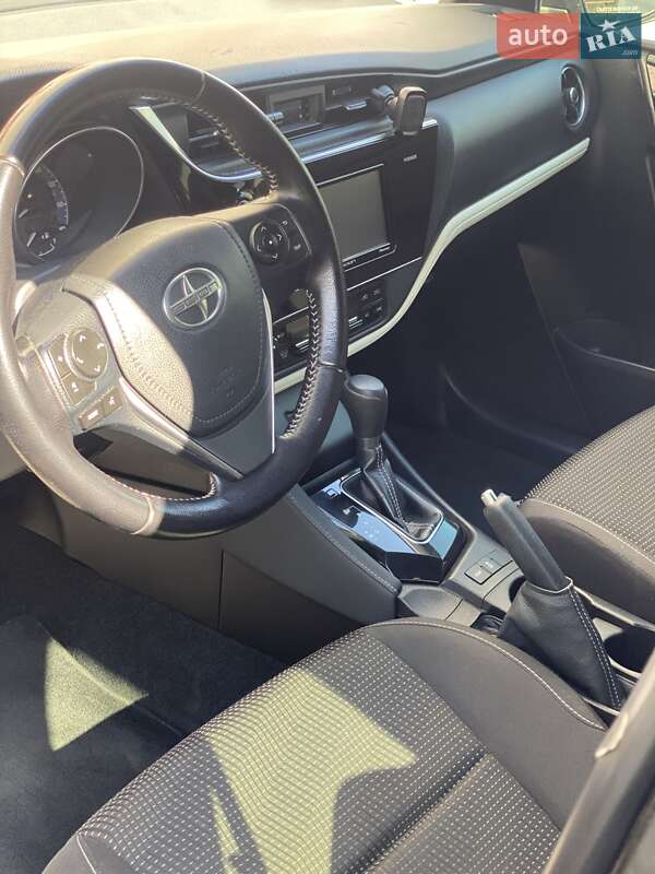 Хетчбек Scion iM 2015 в Києві