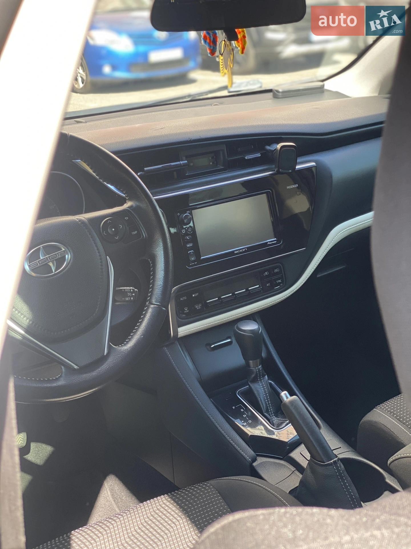 2015 Scion iM - мініатюра 6
