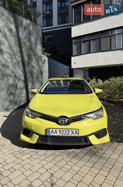 Хетчбек Scion iM 2016 в 