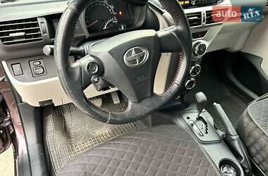 Хэтчбек Scion iQ 2013 в 