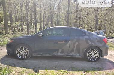 Купе Scion tC 2004 в Львове