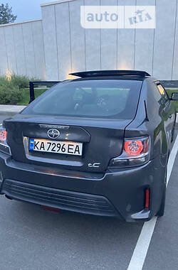 Купе Scion tC 2014 в Киеве