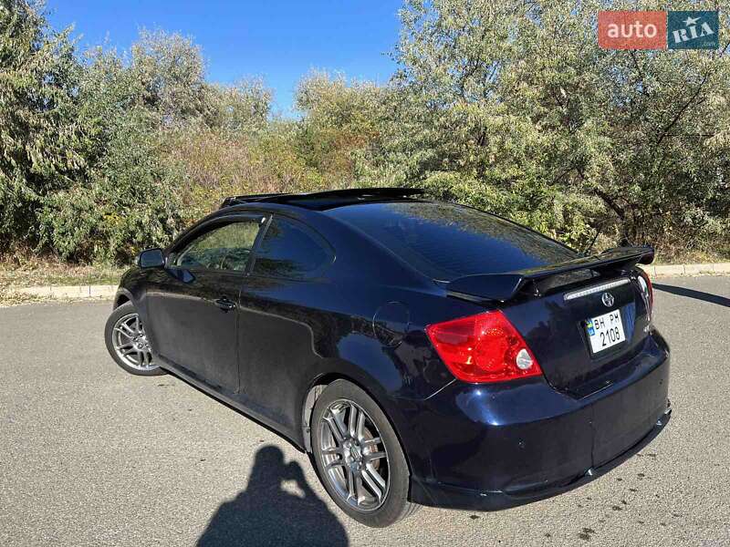 Купе Scion tC 2006 в Білгороді-Дністровському