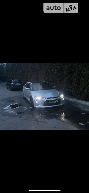 Купе Scion tC 2013 в Києві
