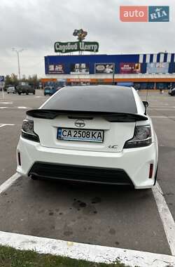 Купе Scion tC 2013 в Запоріжжі