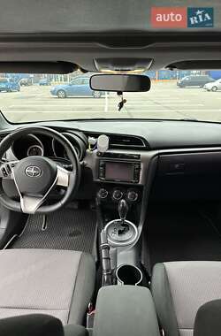 Купе Scion tC 2013 в Запоріжжі