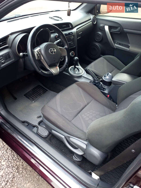 Купе Scion tC 2013 в Городище