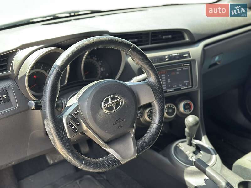 Купе Scion tC 2011 в Костополе