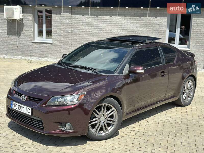 Купе Scion tC 2011 в Костополе