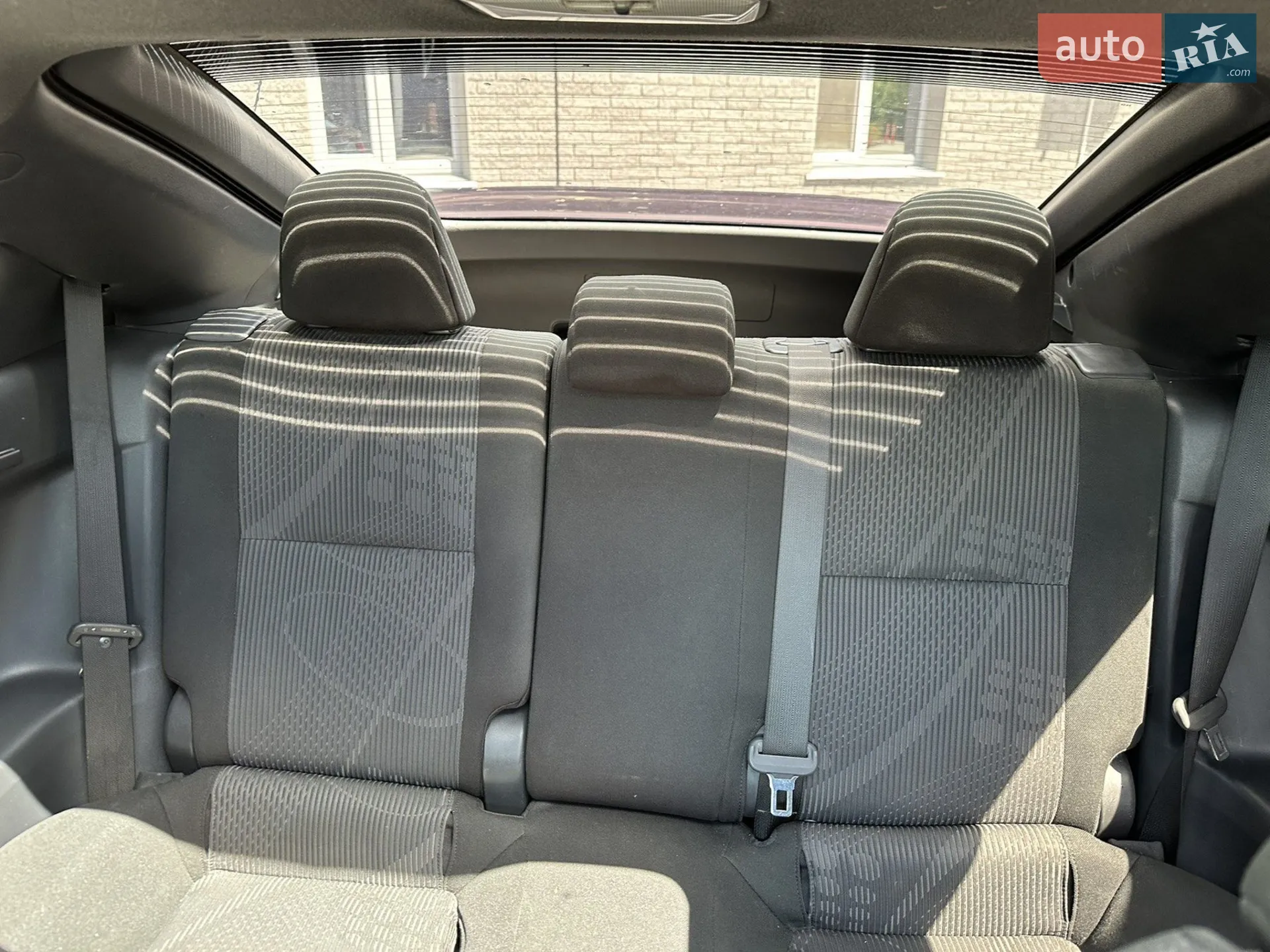 2011 Scion tC - мініатюра 13