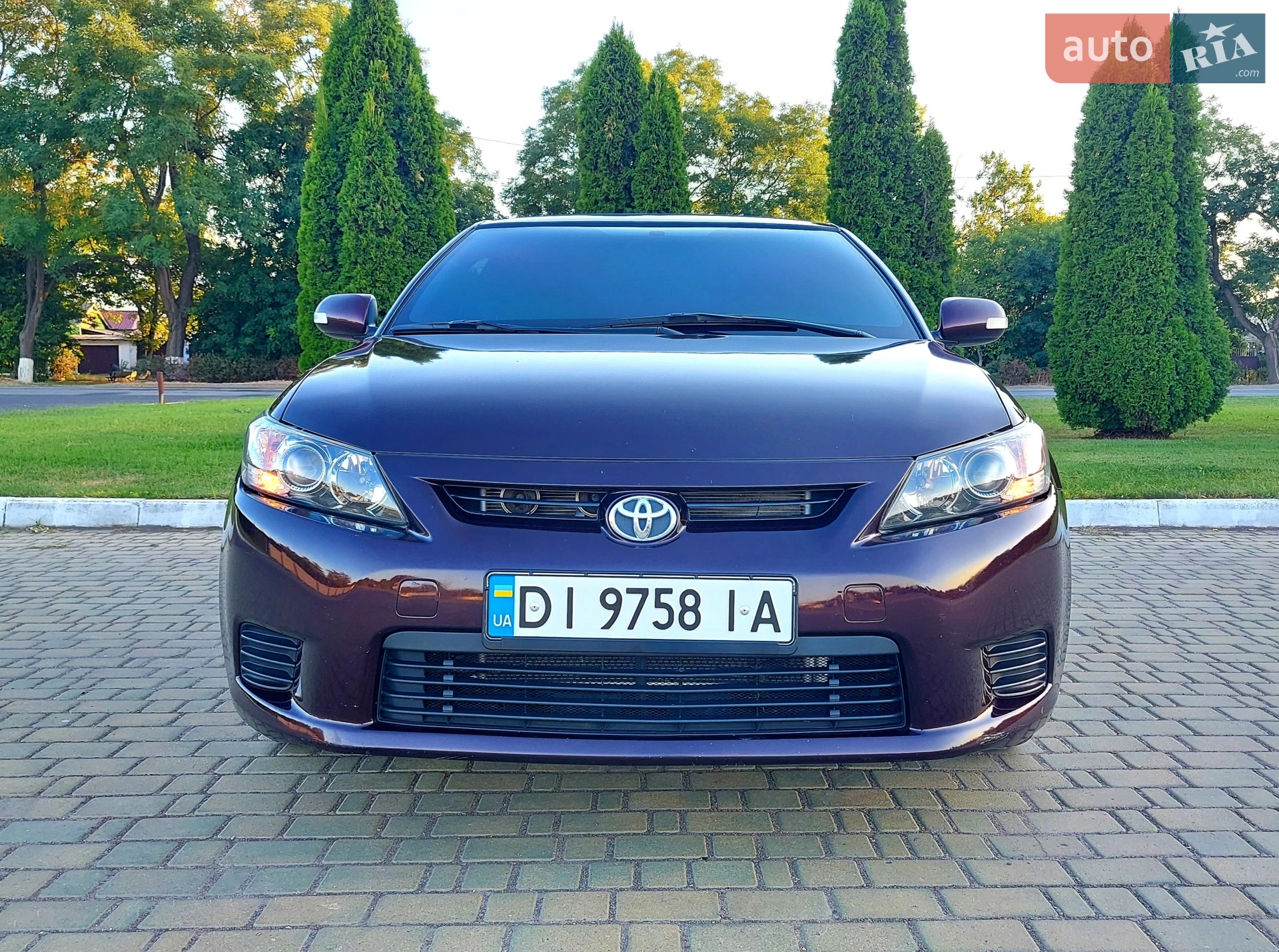 2011 Scion tC - мініатюра 3