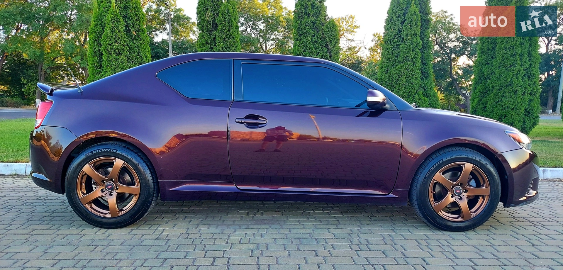 2011 Scion tC - мініатюра 17