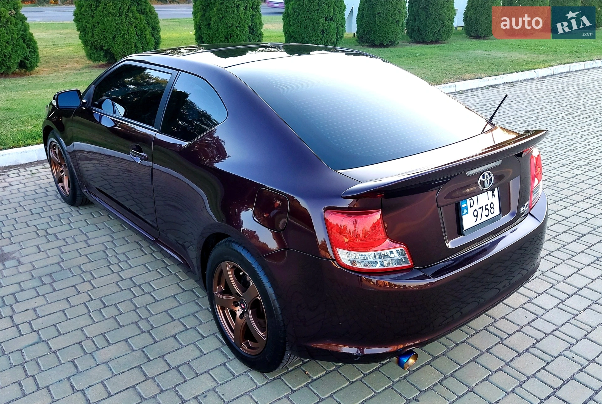 2011 Scion tC - мініатюра 27