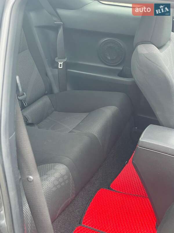 Купе Scion tC 2011 в Киеве