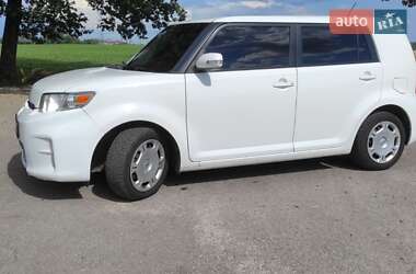 Седан Scion xB 2013 в Киеве