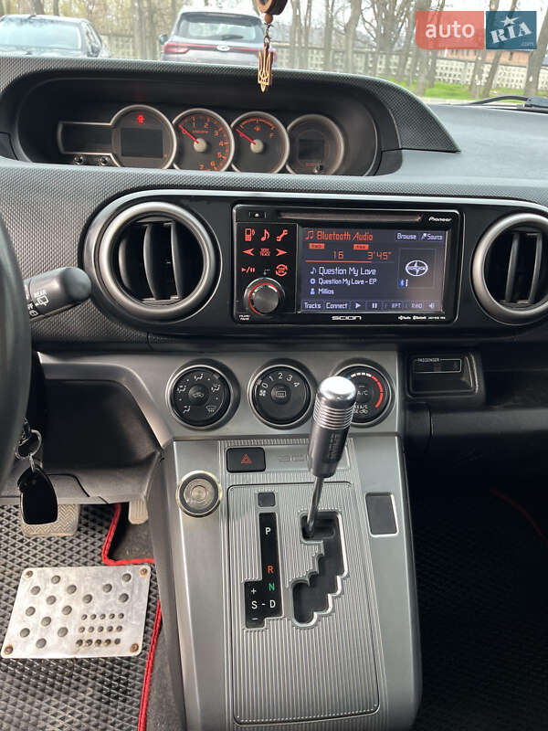 Микровэн Scion xB 2012 в Кропивницком