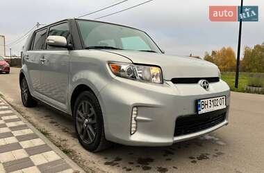 Микровэн Scion xB 2013 в Киеве