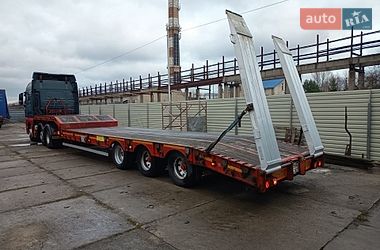Платформа полуприцеп SDC LTD 2006 в Житомире