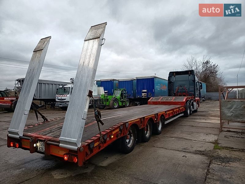 Платформа полуприцеп SDC Trailers Ltd 2006 в Житомире