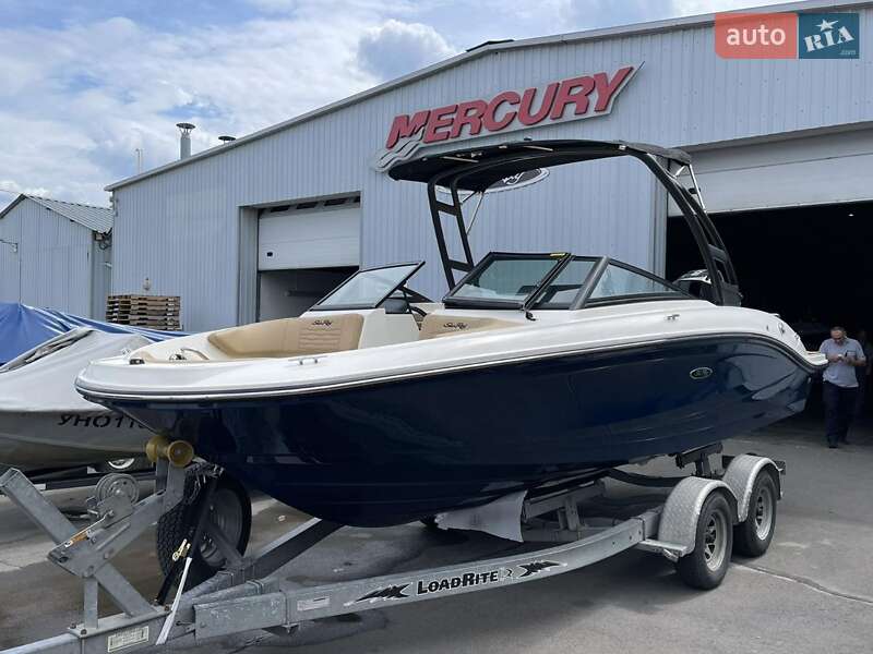 Катер Sea Ray 210 SLX 2021 в Киеве