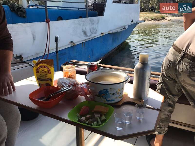 Катер Sea Ray 270 SLX 1989 в Николаеве