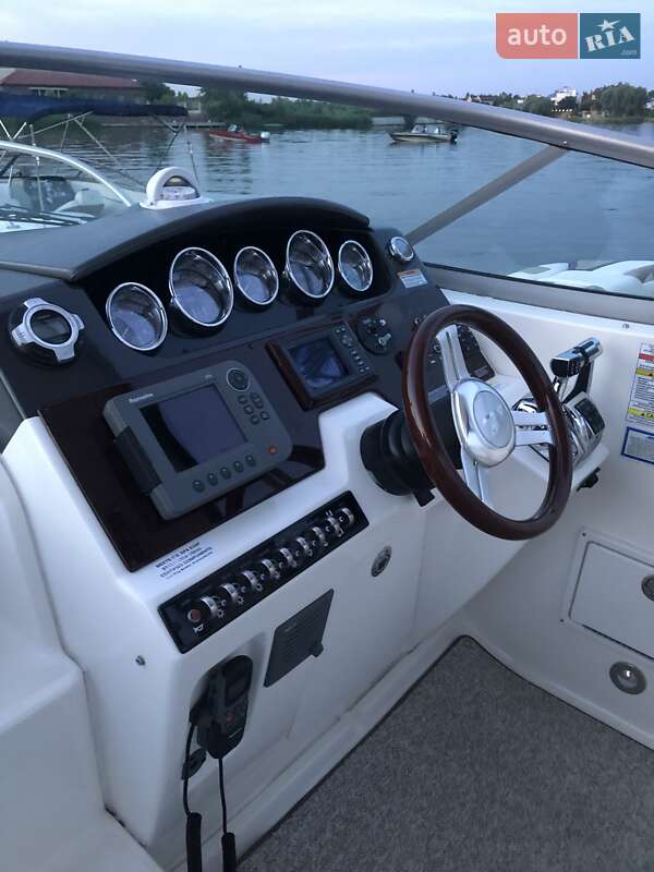 Моторная яхта Sea Ray 310 Sundancer 2012 в Киеве фото 10 Моторная яхта Sea Ray 310 Sundancer 2012 в Киеве