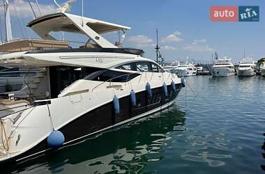 Моторная яхта Sea Ray Celebrety 2016 в Киеве