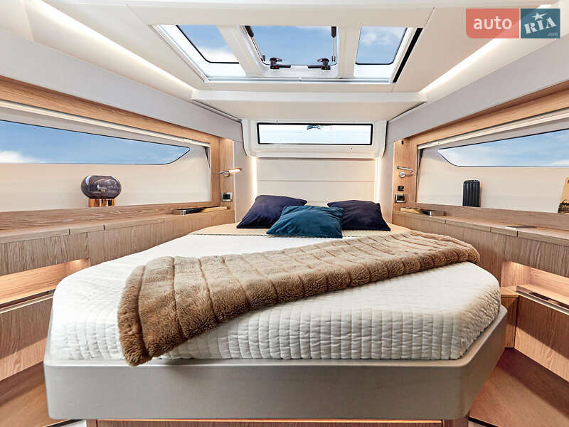 Моторная яхта SeaLine C390 2026 в Киеве фото 10 Моторная яхта SeaLine C390 2026 в Киеве