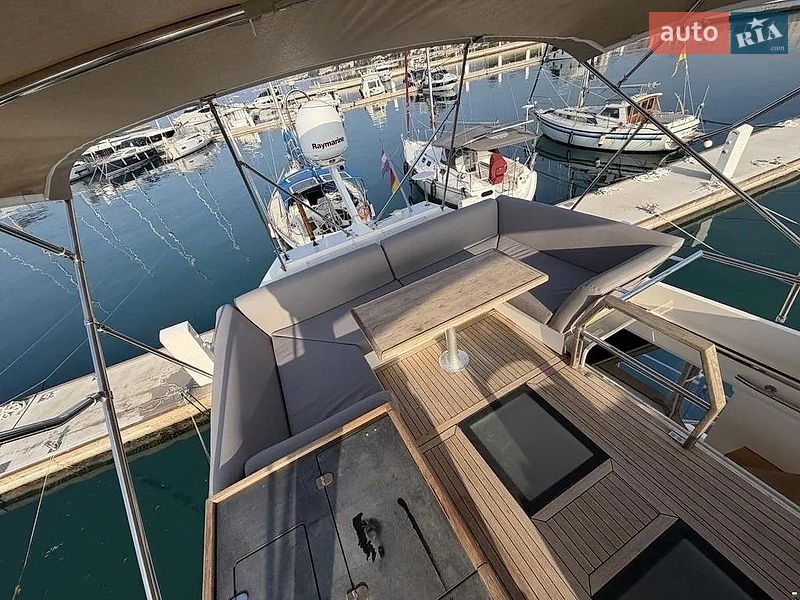 Моторна яхта SeaLine F46 2010 в Києві