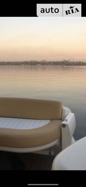 Моторная яхта SeaLine S28 2001 в Киеве