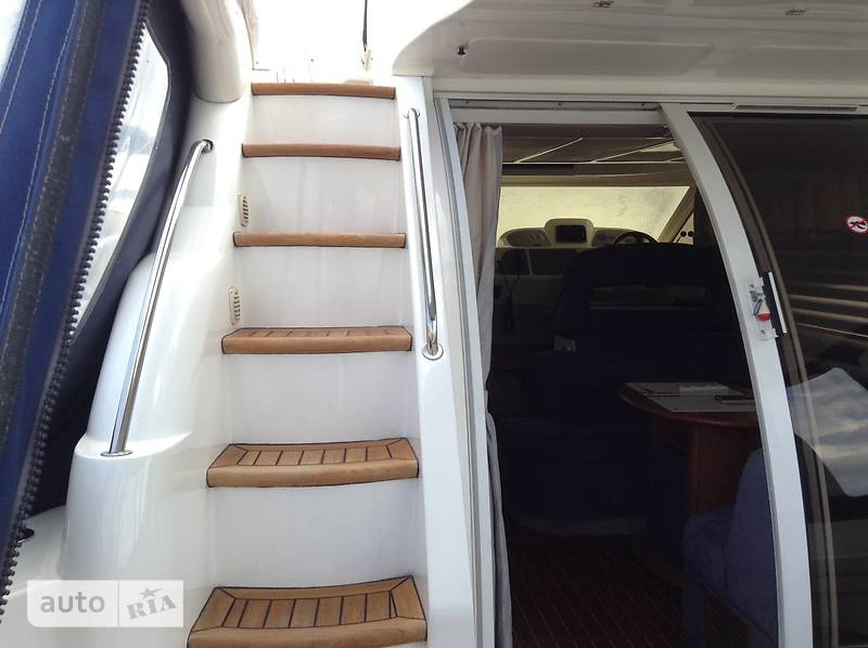 Моторна яхта SeaLine S37 2005 в Києві