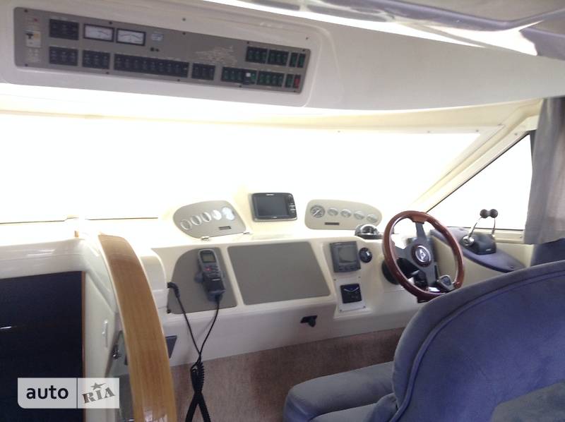 Моторна яхта SeaLine S37 2005 в Києві